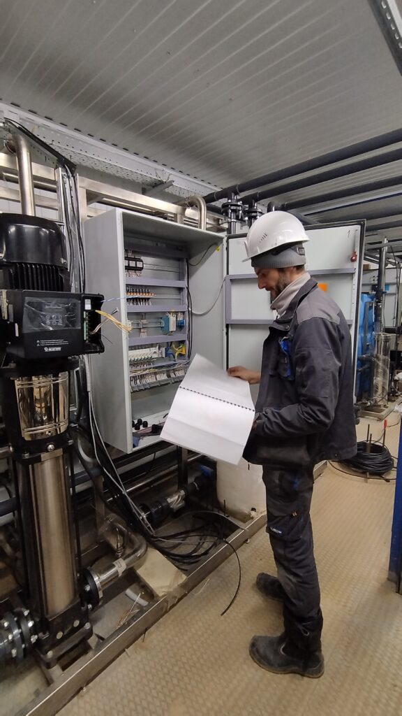 Шкаф управления насосной станцией